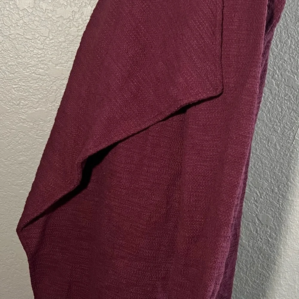Steve Madden Elegant Burgundy Women's open Sweater jacket size small oversized - Picture 3 of 4